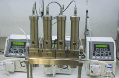 Chemical reactor for fluid processing.